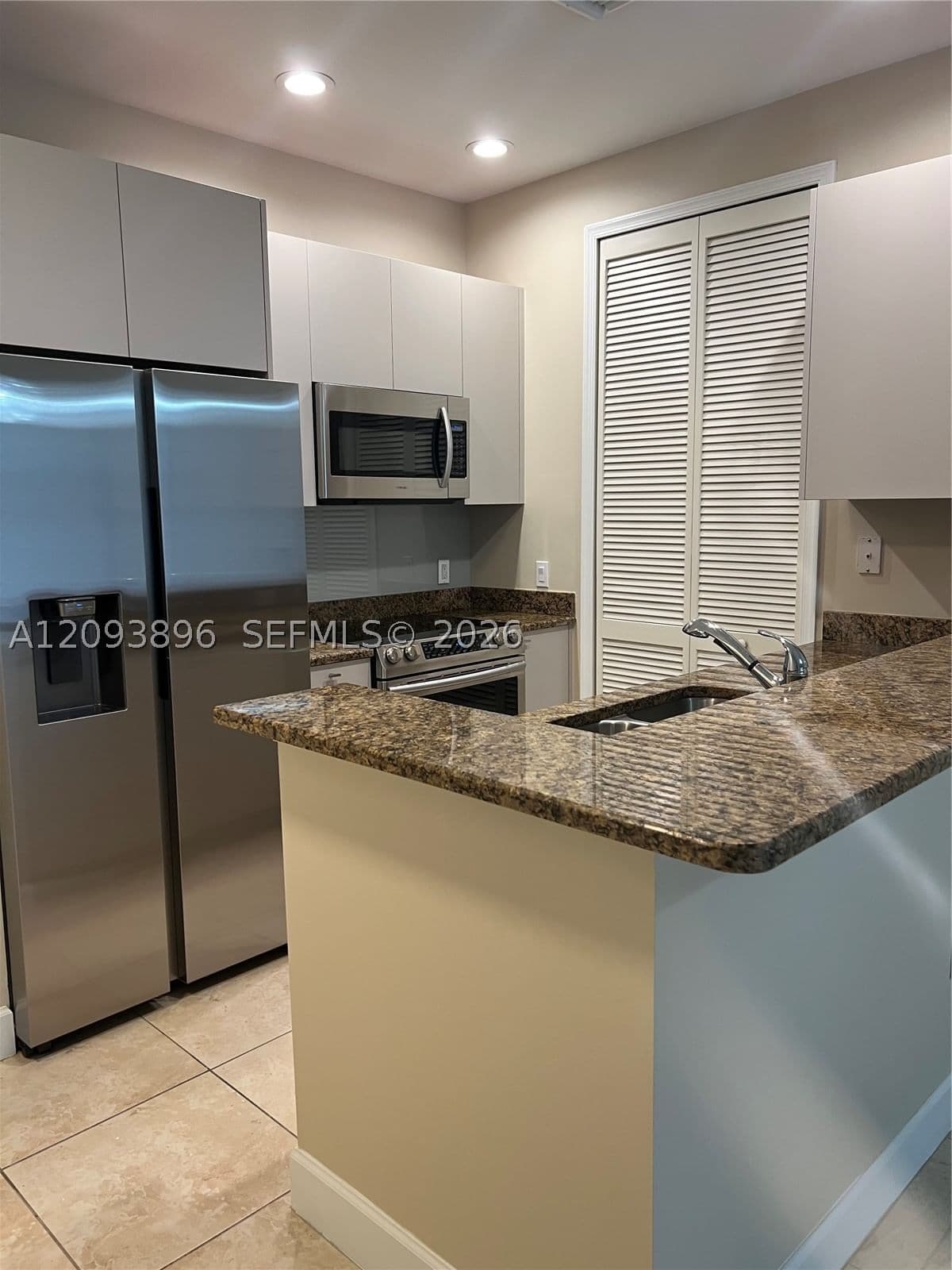 2+1 Condo — 100 Andalusia Ave #PH-8, Coral Gables, FL 33134