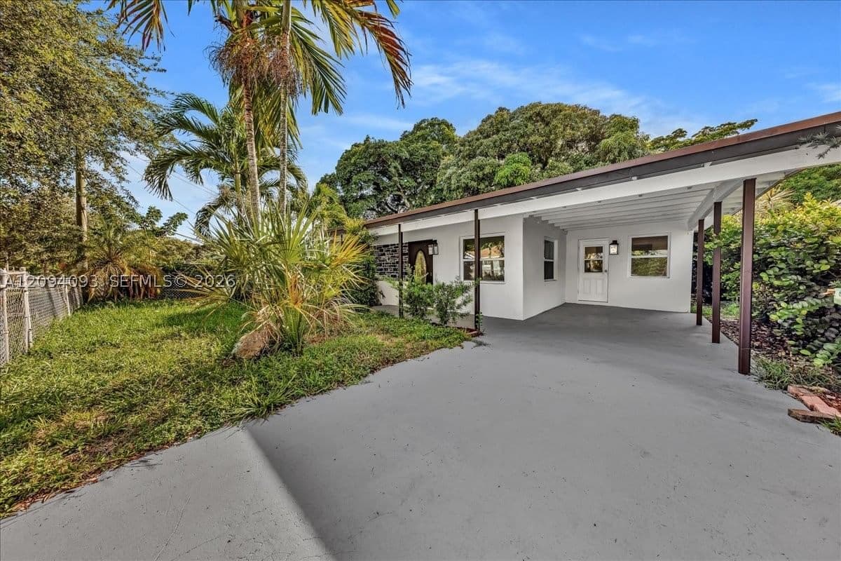 3-bedroom Single-Family Home — 535 23rd Ave #535, Fort Lauderdale, FL 33311