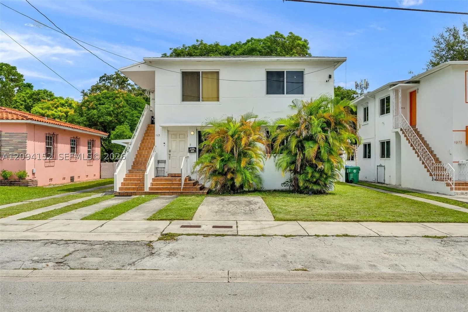 Mülk — 1963 17th Ct, Miami, FL 33145