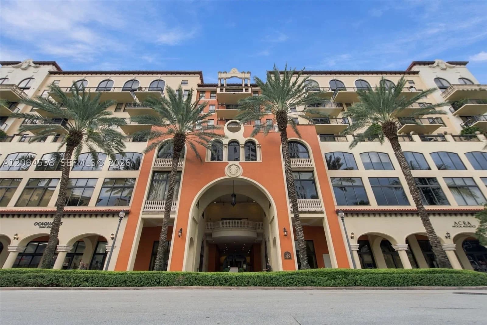 1-bedroom Condo — 55 Merrick Way #520, Coral Gables, FL 33134
