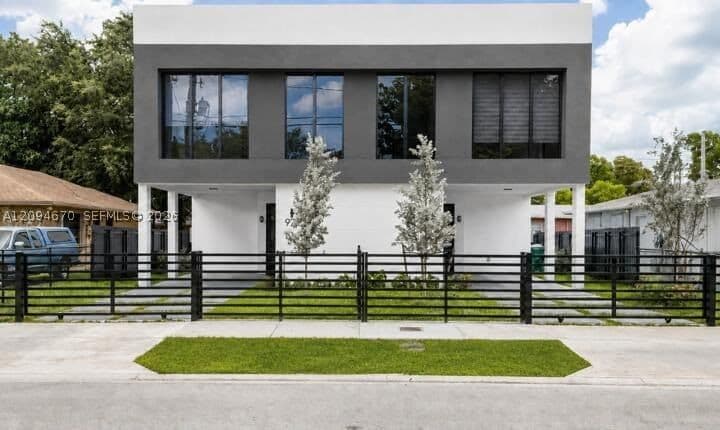 3+1 Townhouse — 919 55th St #921, Miami, FL 33127