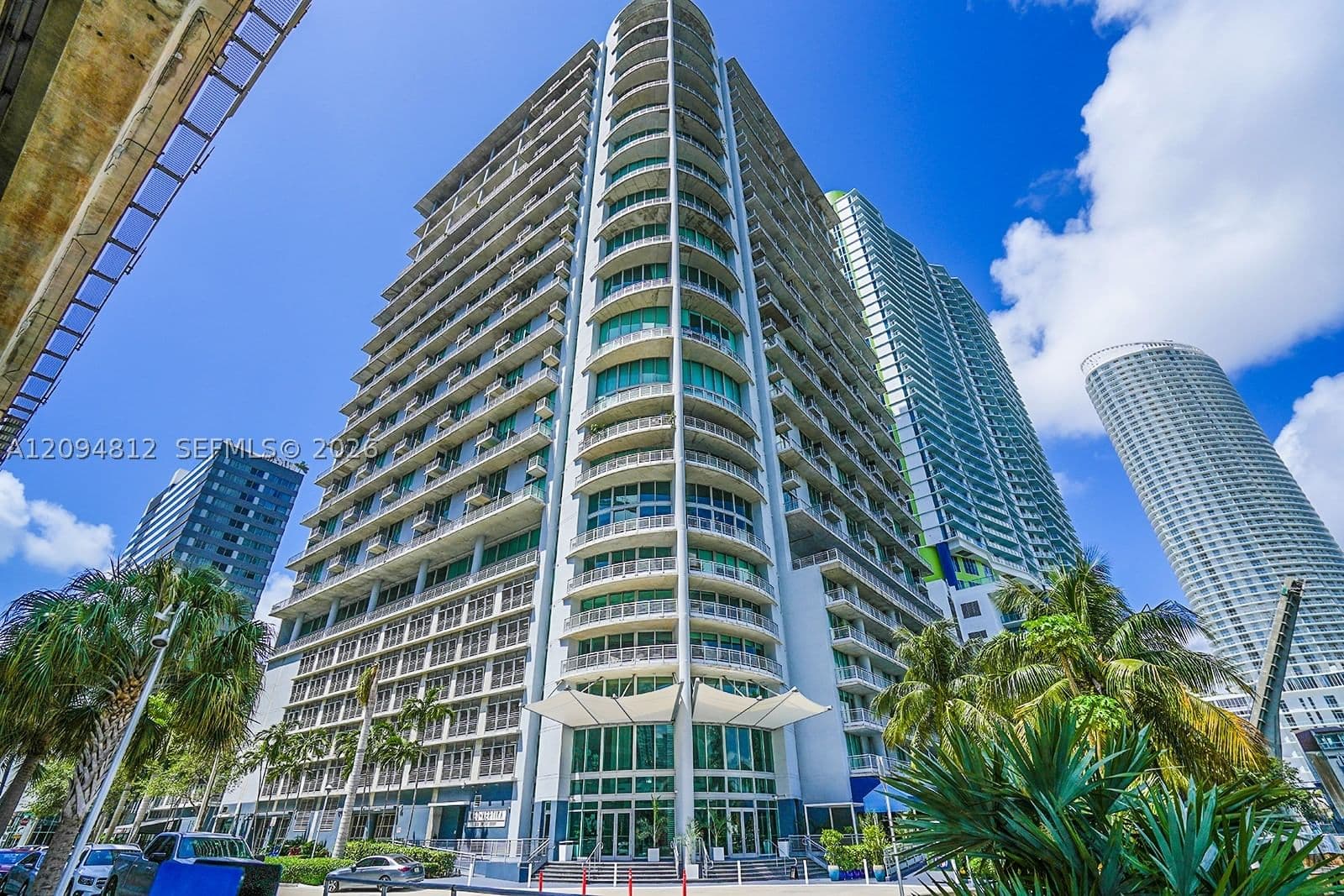 1+1 Condo — 690 1st Ct #1623, Miami, FL 33130