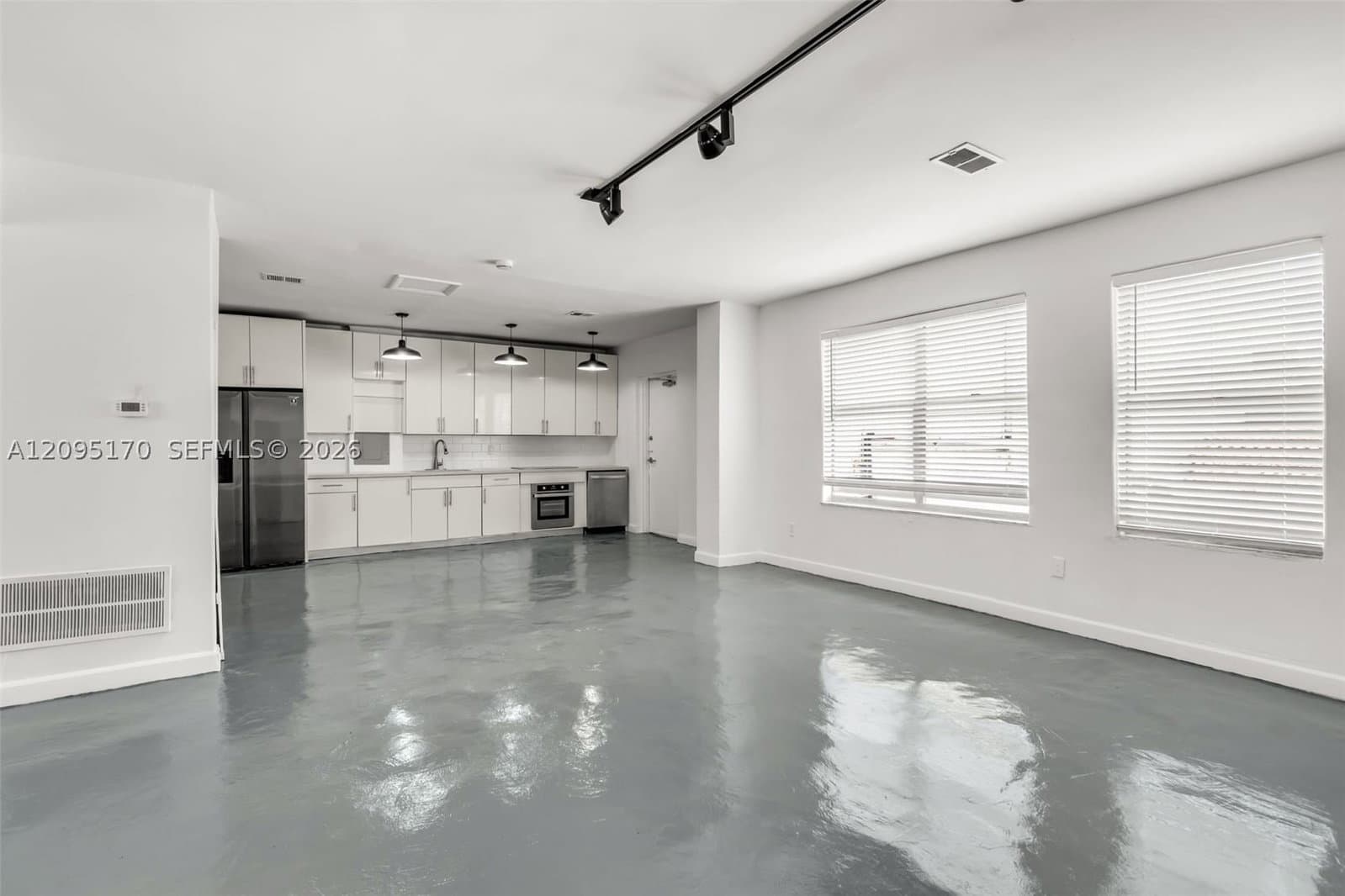 1+1 Condo — 817 Washington Ave #A, Miami Beach, FL 33139