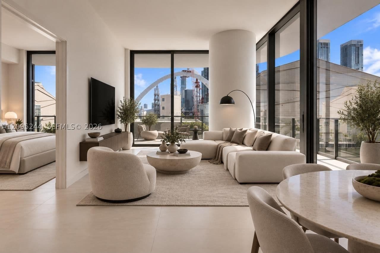 2+1 Condo — 1400 biscayne blvd #602, Miami, FL 33132