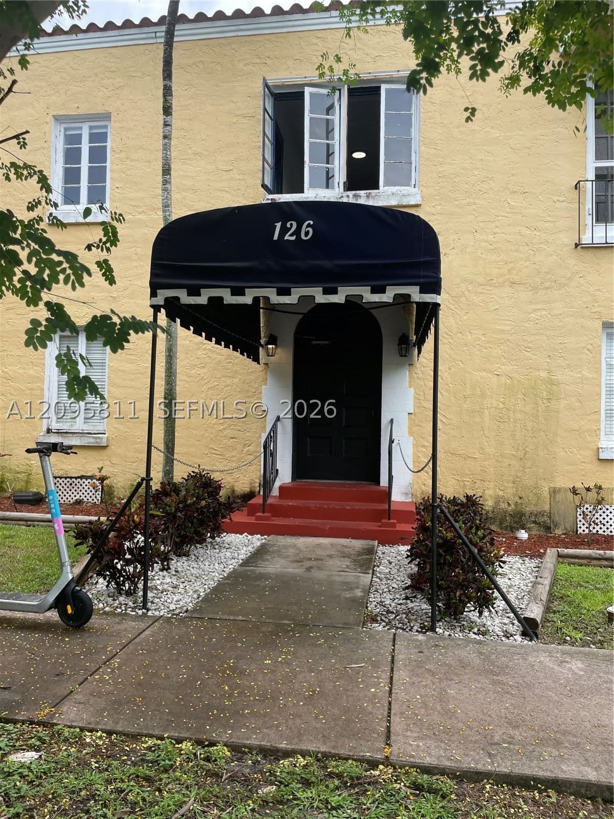 Condo — 126 Mendoza Ave #3, Coral Gables, FL 33134