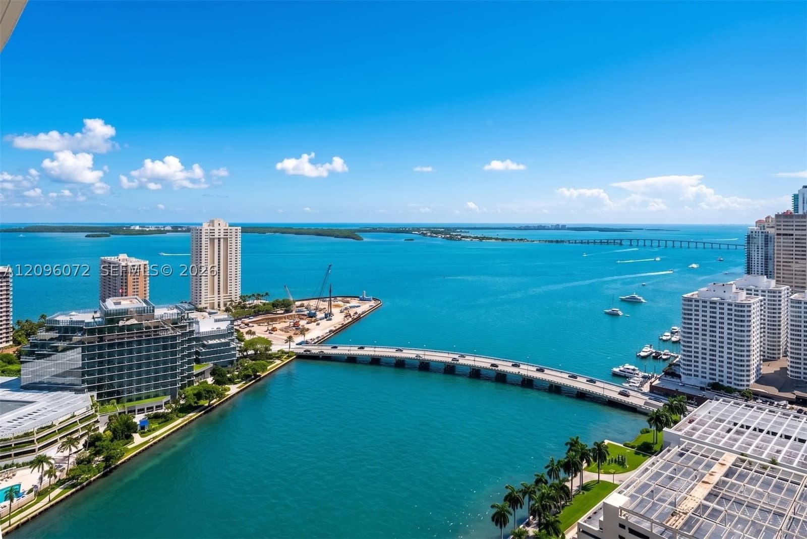 1+1 Condo — 495 Brickell Ave #3207, Miami, FL 33131