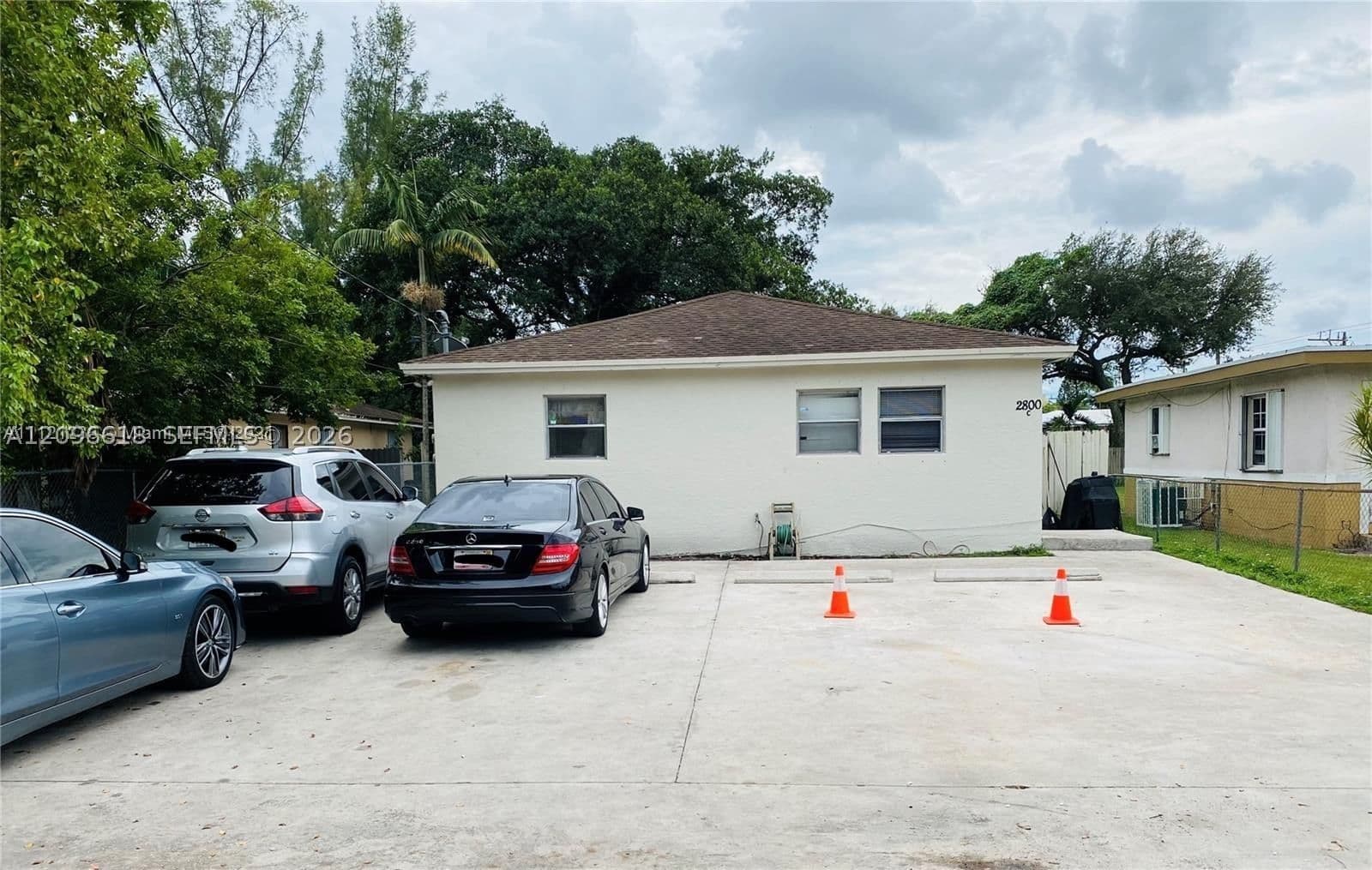 Dubleks — 2800 48th St, Miami, FL 33142