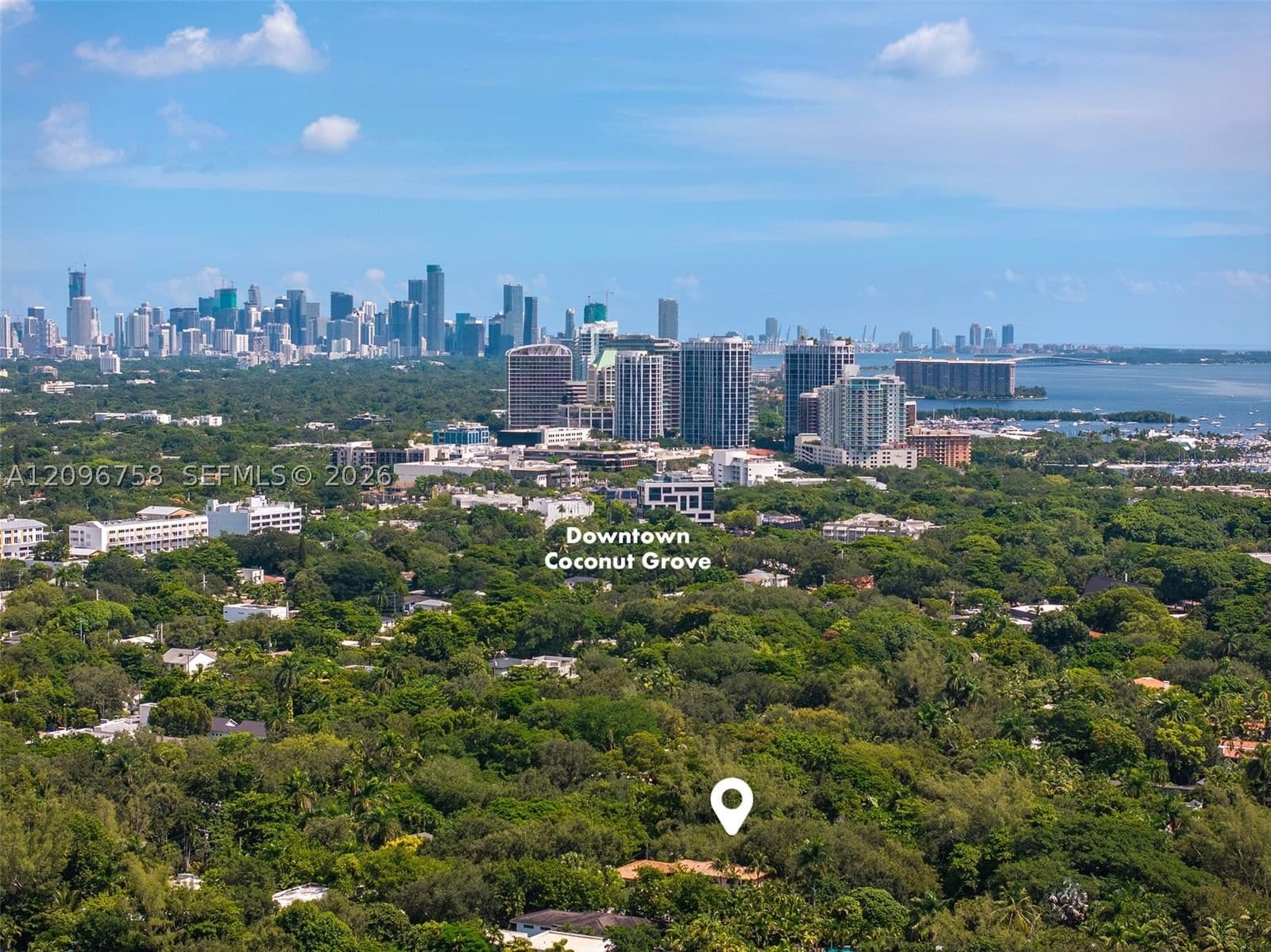 2+1 Müstakil ev — 3598 Avocado Ave, Miami, FL 33133