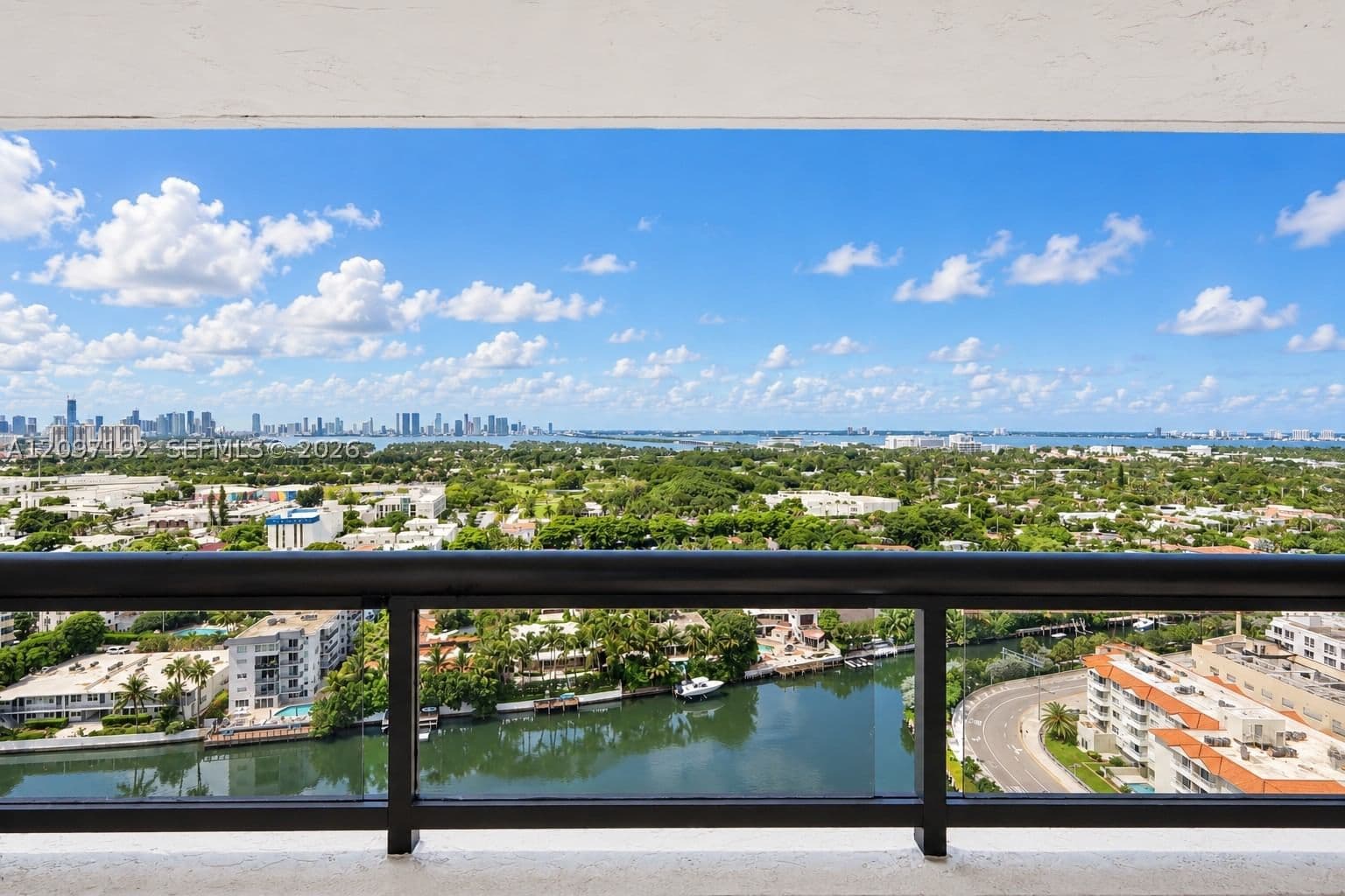2+1 Condo — 2555 Collins Ave #2406, Miami Beach, FL 33140
