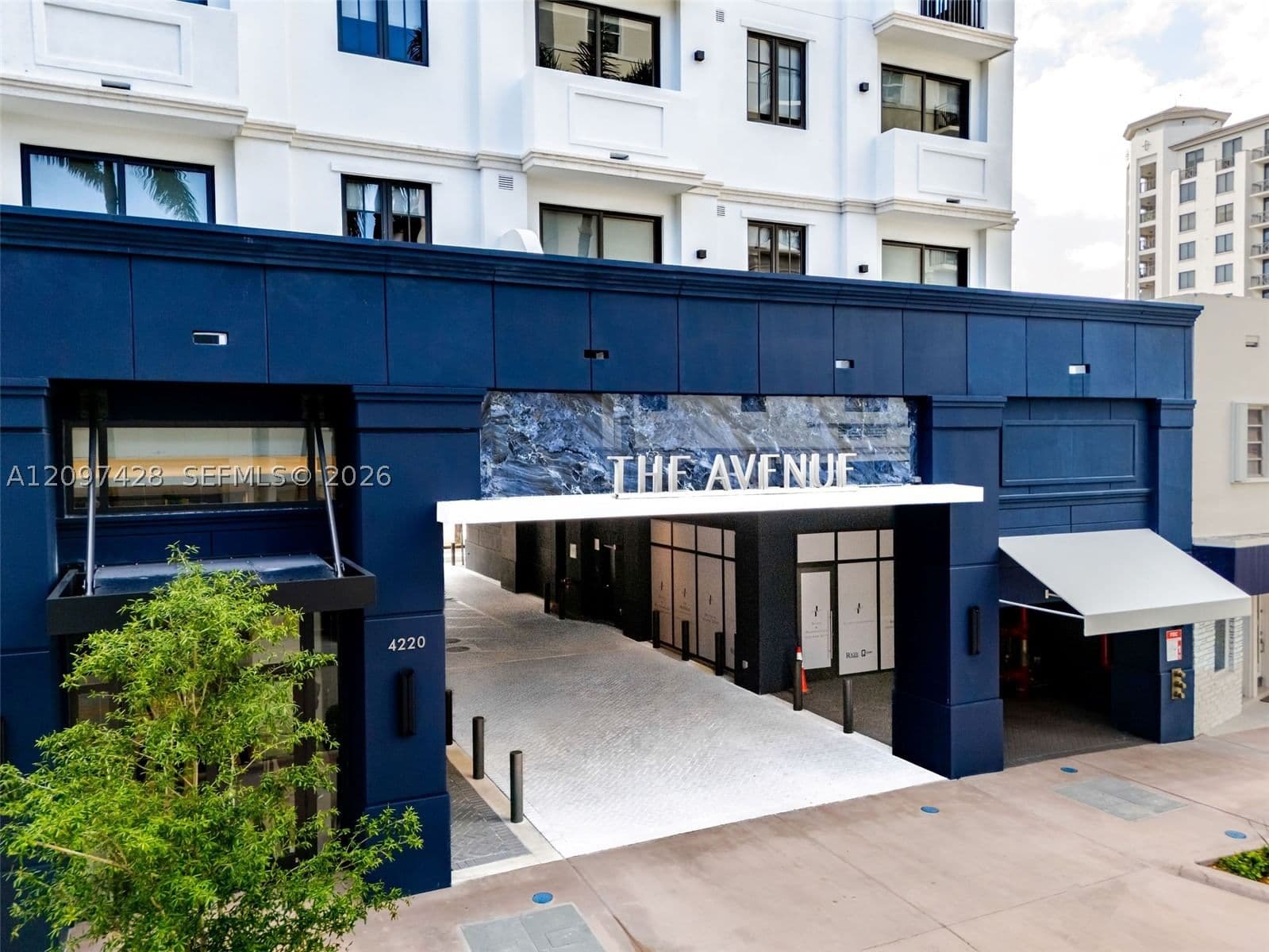 2+1 Condo — 4220 Laguna St #703, Coral Gables, FL 33146