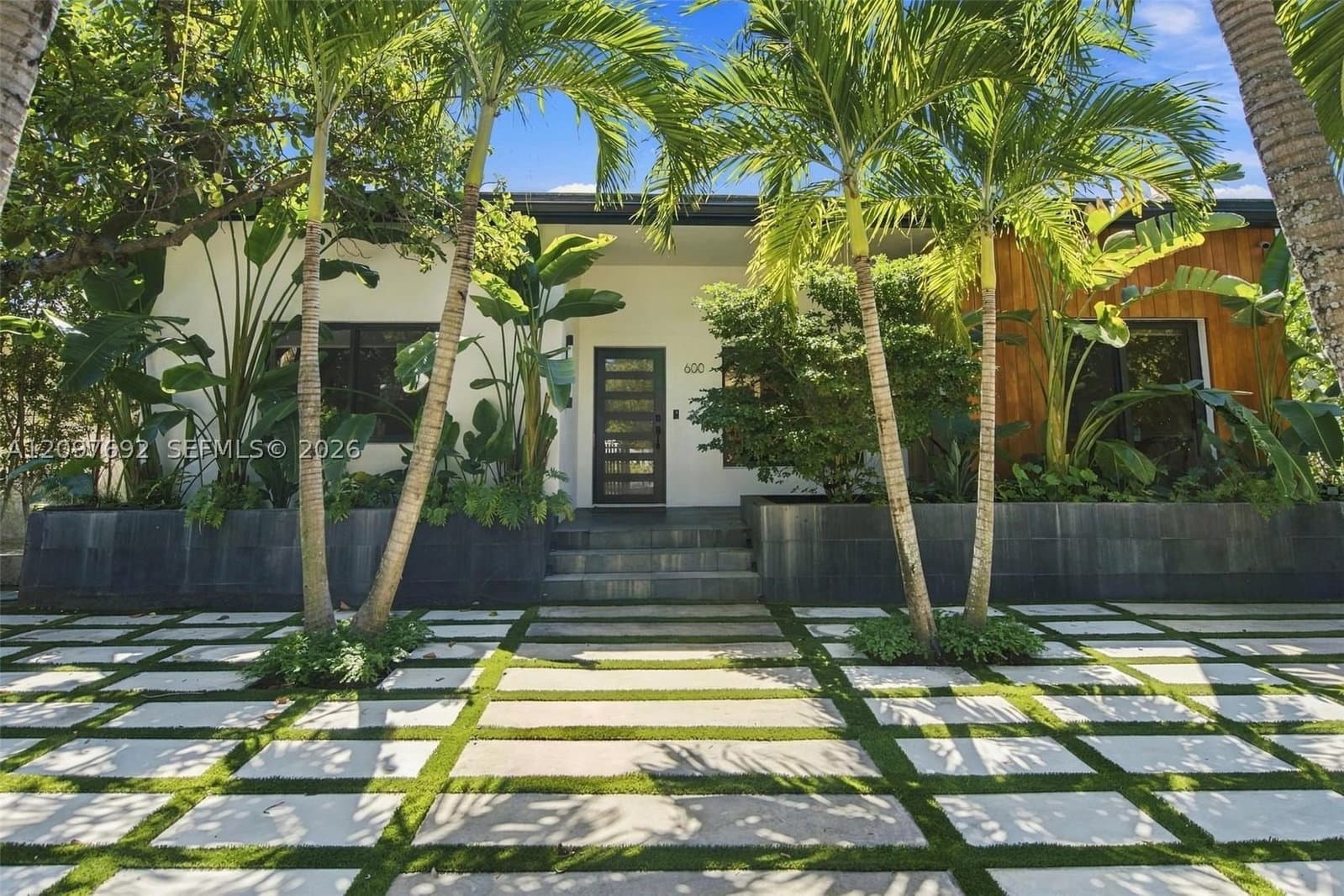 4+1 Müstakil ev — 600 51st St, Miami Beach, FL 33140