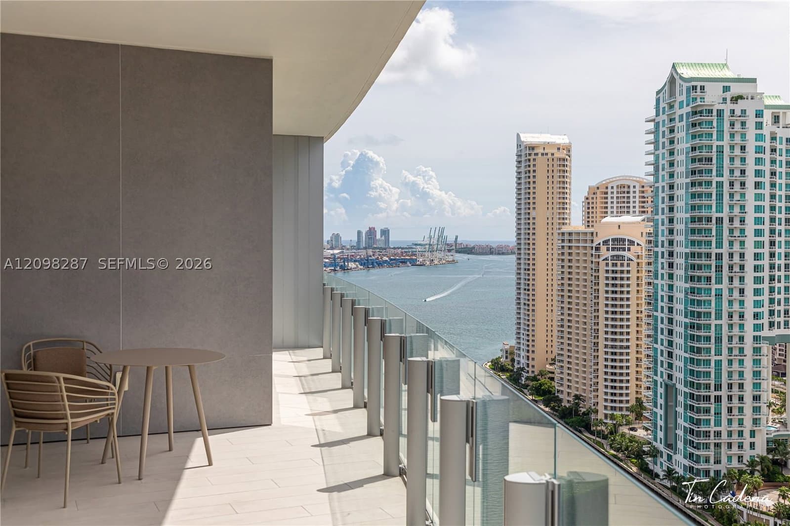 2+1 Daire — 300 Biscayne Boulevard Way #2606W, Miami, FL 33131