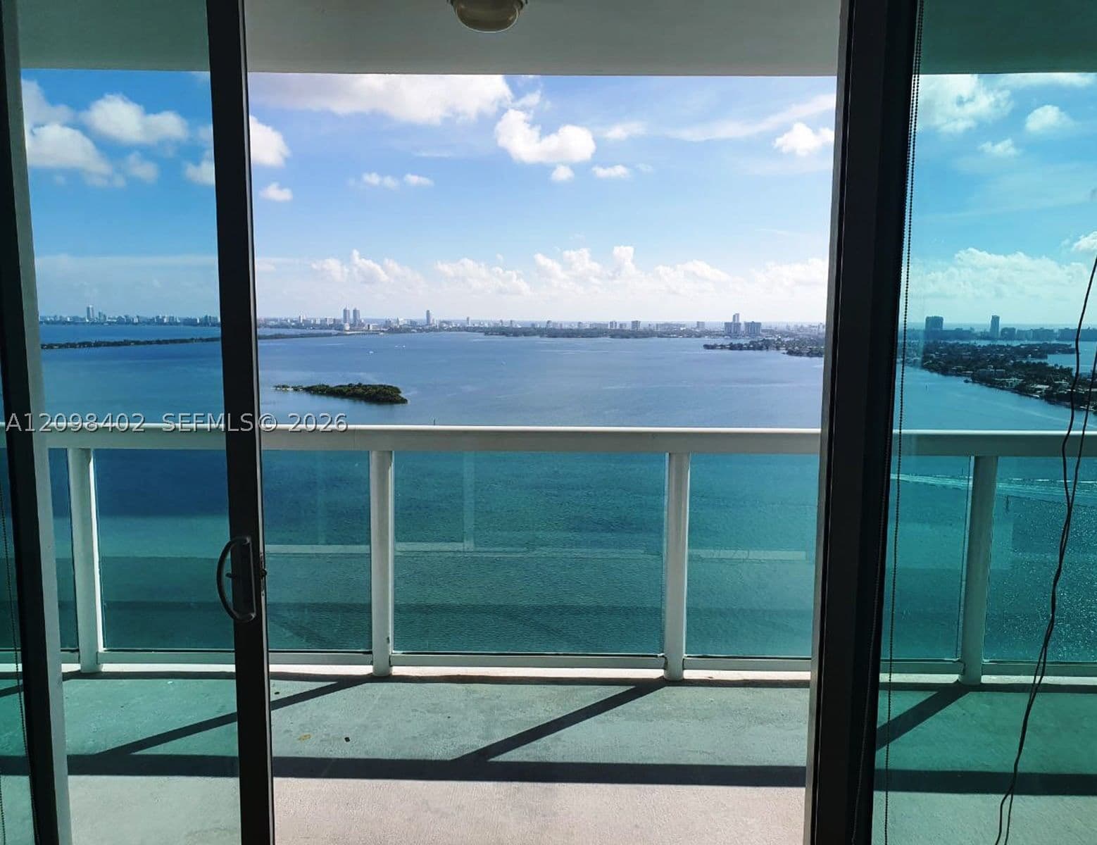 2+1 Condo — 1800 Bayshore Dr #3405, Miami, FL 33132