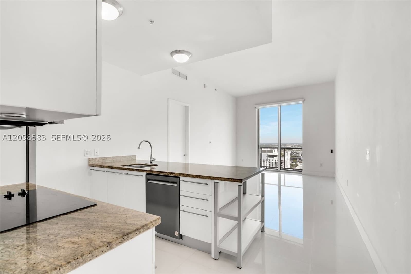 2+1 Condo — 185 7th St #4401, Miami, FL 33130