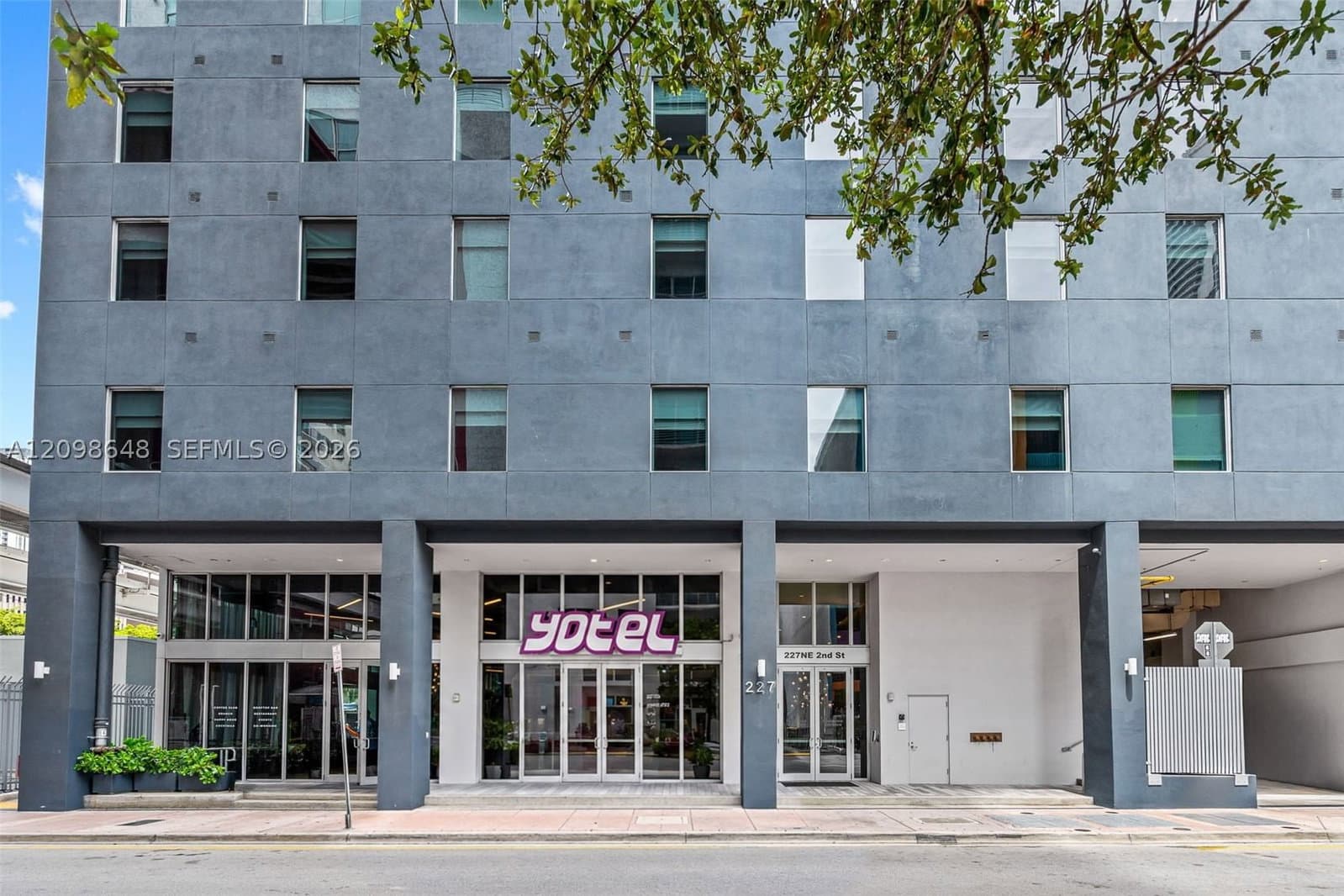 2+1 Condo — 227 2nd St #3106, Miami, FL 33132