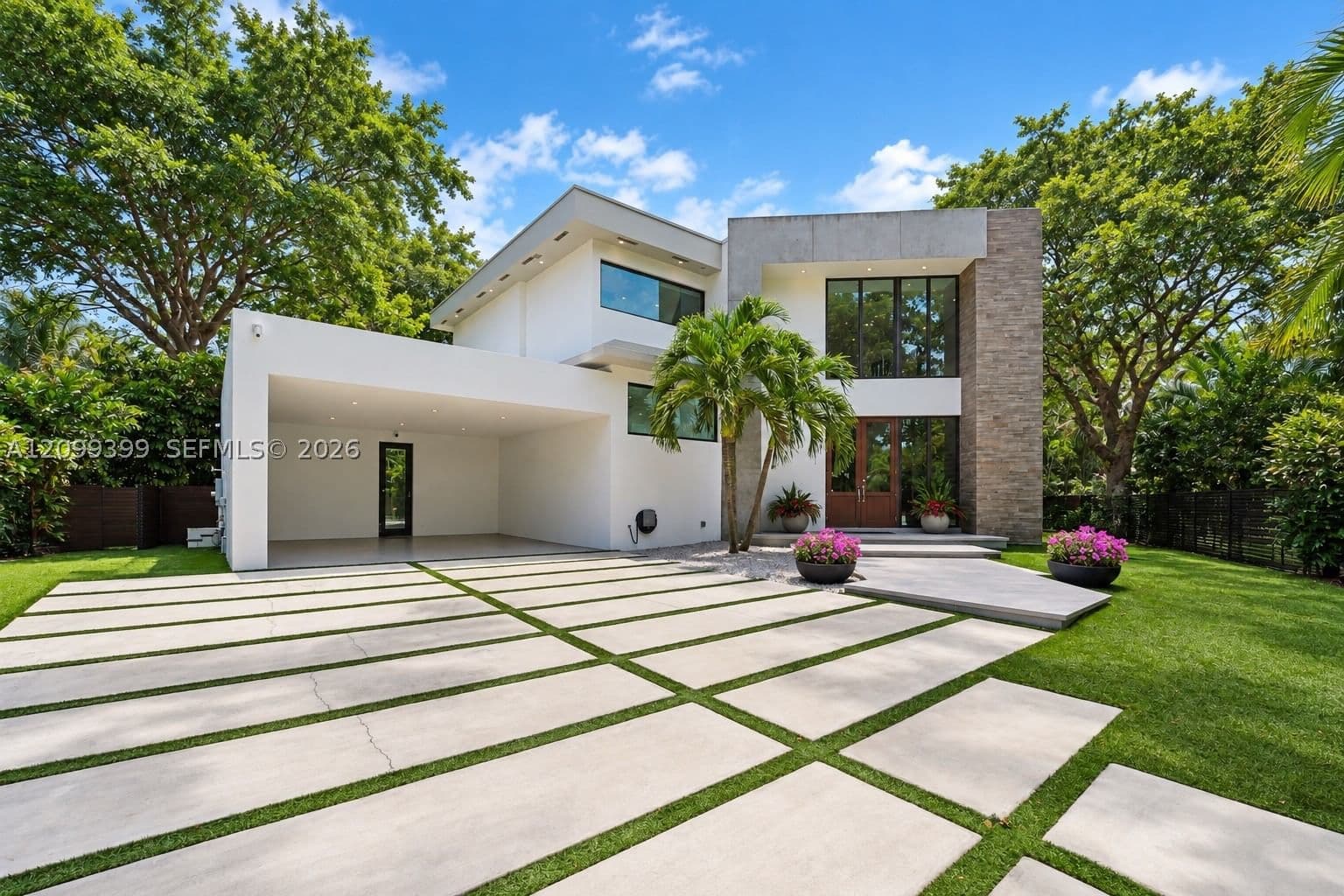 5+1 Müstakil ev — 56 Samana Dr, Miami, FL 33133