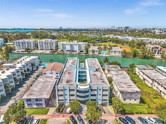 1+1 Daire — 1165 Marseille Dr #21, Miami Beach, FL 33141