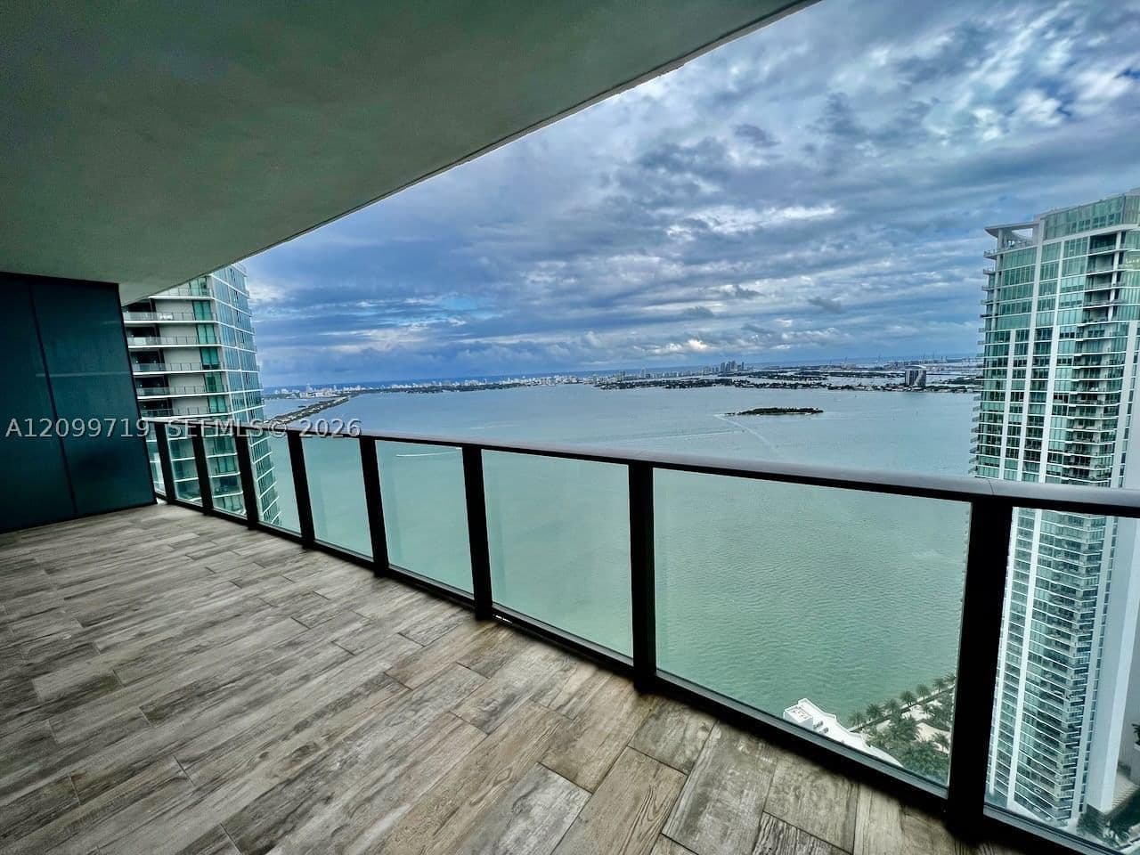 1+1 Condo — 650 32nd St #4802, Miami, FL 33137