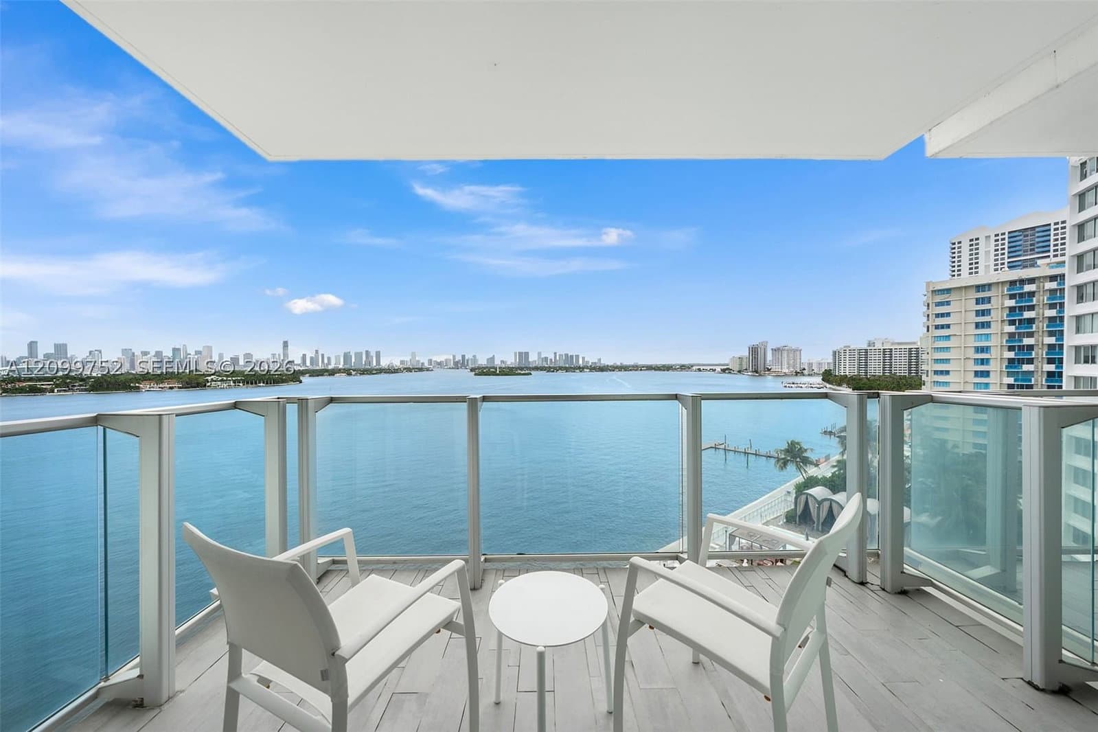 2+1 Condo — 1100 West Ave #926, Miami Beach, FL 33139