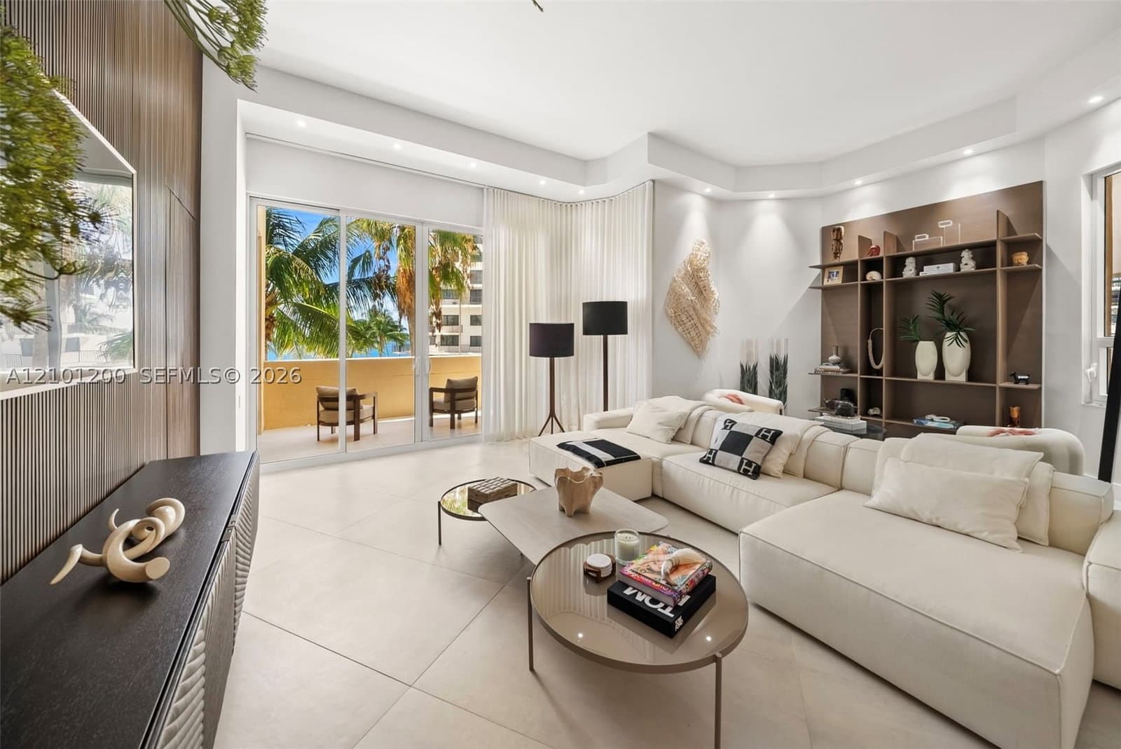 2+1 Condo — 808 Brickell Key Dr #408, Miami, FL 33131