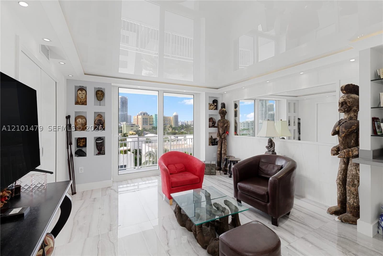 1-bedroom Condo — 345 Ocean Dr #705, Miami Beach, FL 33139