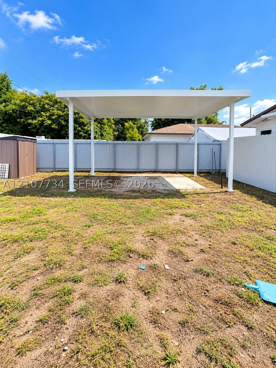 3+1 Müstakil ev — 3080 48th Ter, Miami, FL 33142