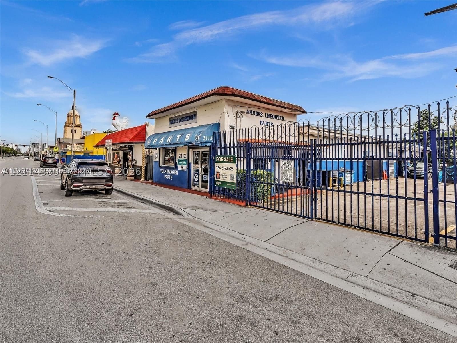Mülk — 2112 36th St, Miami, FL 33142