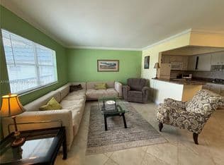 1-bedroom Condo — 127 Tuscany Ln #127-B, Delray Beach, 33446