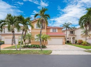 4+1 Müstakil ev — 15558 SW 112th Dr, Miami, 33196