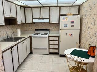 1-bedroom Condo — 192 Flanders Drive, Delray Beach, 33484