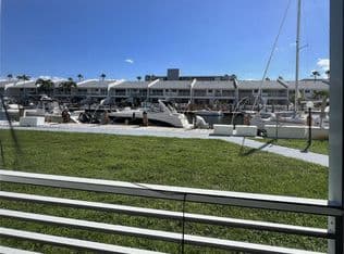 2-bedroom Condo — 3550 NE 169th St #107-40FT, North Miami Beach, 33160