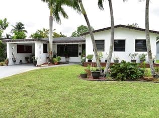 4-bedroom Single-Family Home — 7470 Polk St, Hollywood, 33024