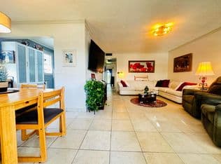 2+1 Condo — 200 Ventnor L, Deerfield Beach, 33442