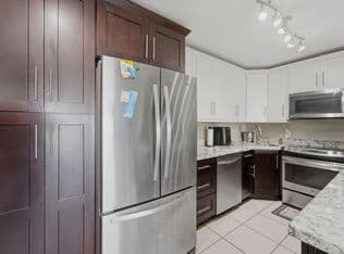 2-bedroom Condo — 1013 GREEN PINE Boulevard #C2, West Palm Beach, 33409