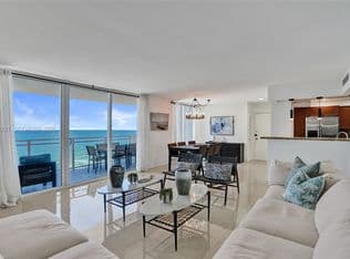 2-bedroom Condo — 2030 S Ocean Dr APT 821, Hallandale, 33009