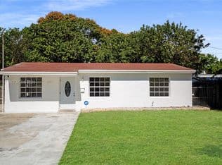 4+1 Müstakil ev — 2311 Fletcher St, Hollywood, 33020