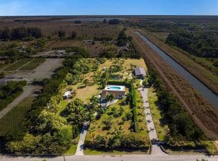 3+1 Müstakil ev — 13201 SW 197th Ave, Miami, 33196