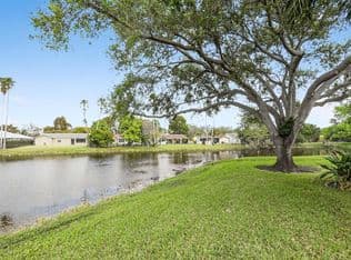 2-bedroom Condo — 11477 NW 39th Court #307-1, Coral Springs, 33065