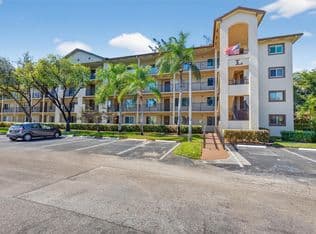 2-bedroom Condo — 900 SW 142nd Avenue #213l, Pembroke Pines, 33027