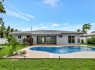 2-bedroom Single-Family Home — 421 SE 5 Terrace, Pompano Beach, 33060