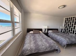2-bedroom Condo — 100 Lincoln Rd #1214, Miami Beach, 33139