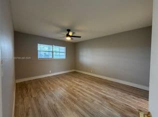 1-bedroom Condo — 5071 W Oakland Park Blvd #205, Fort Lauderdale, 33313