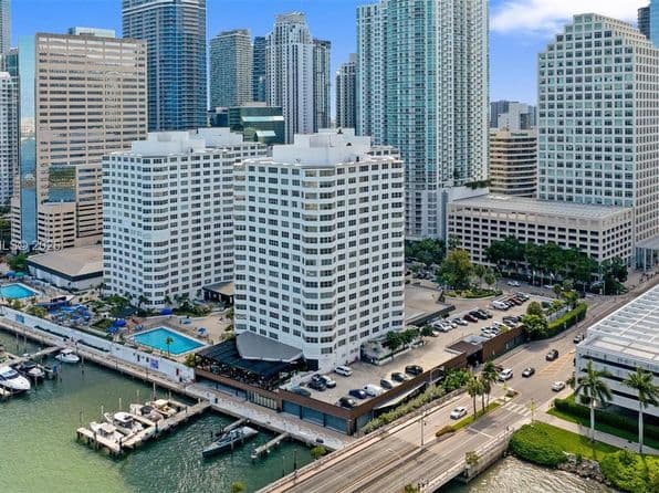 2-bedroom Condo — 801 Brickell Bay Dr Ste 361, Miami, FL 33131