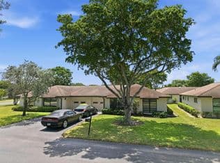2-bedroom Condo — 10325 Equestrian Drive #B, Boynton Beach, 33436