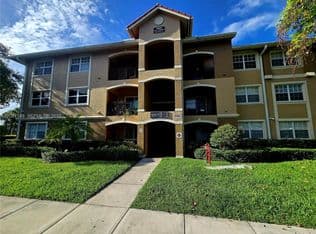 1-bedroom Condo — 11600 SW 2nd St #18104, Pembroke Pines, 33025