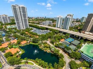 2+1 Condo — 19101 NE 36th Ct APT 2607, Aventura, 33180