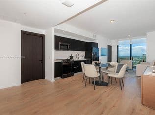 3+1 Condo — 398 NE 5th St #4118, Miami, 33132