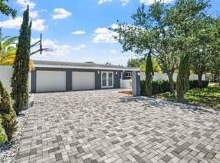 4-bedroom Single-Family Home — 5496 NE 22nd Avenue, Fort Lauderdale, 33308