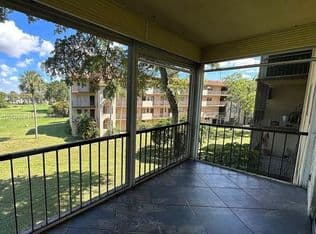 2-bedroom Condo — 6201 N Falls Circle Dr APT 304, Fort Lauderdale, 33319