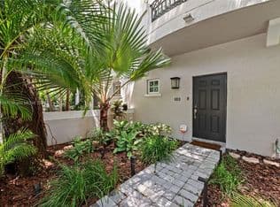 3+1 Townhouse — 261 Navarre Ave #A-3, Coral Gables, 33134